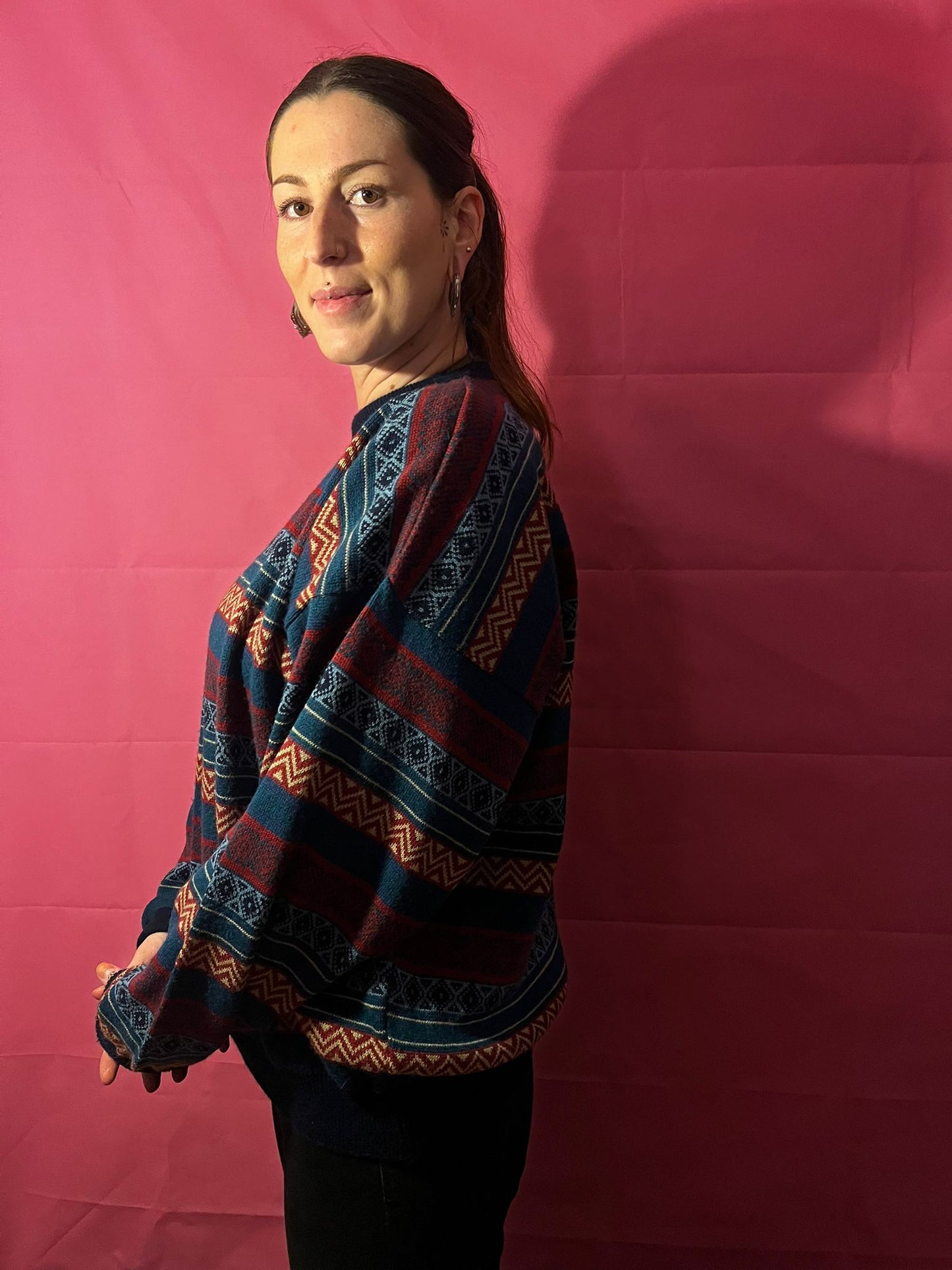 Pull Vintage Authentique – Motifs Rétro & Couleurs d’Époque