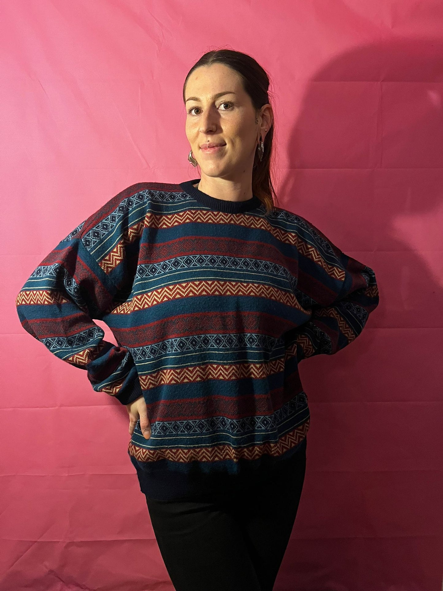 Pull Vintage Authentique – Motifs Rétro & Couleurs d’Époque