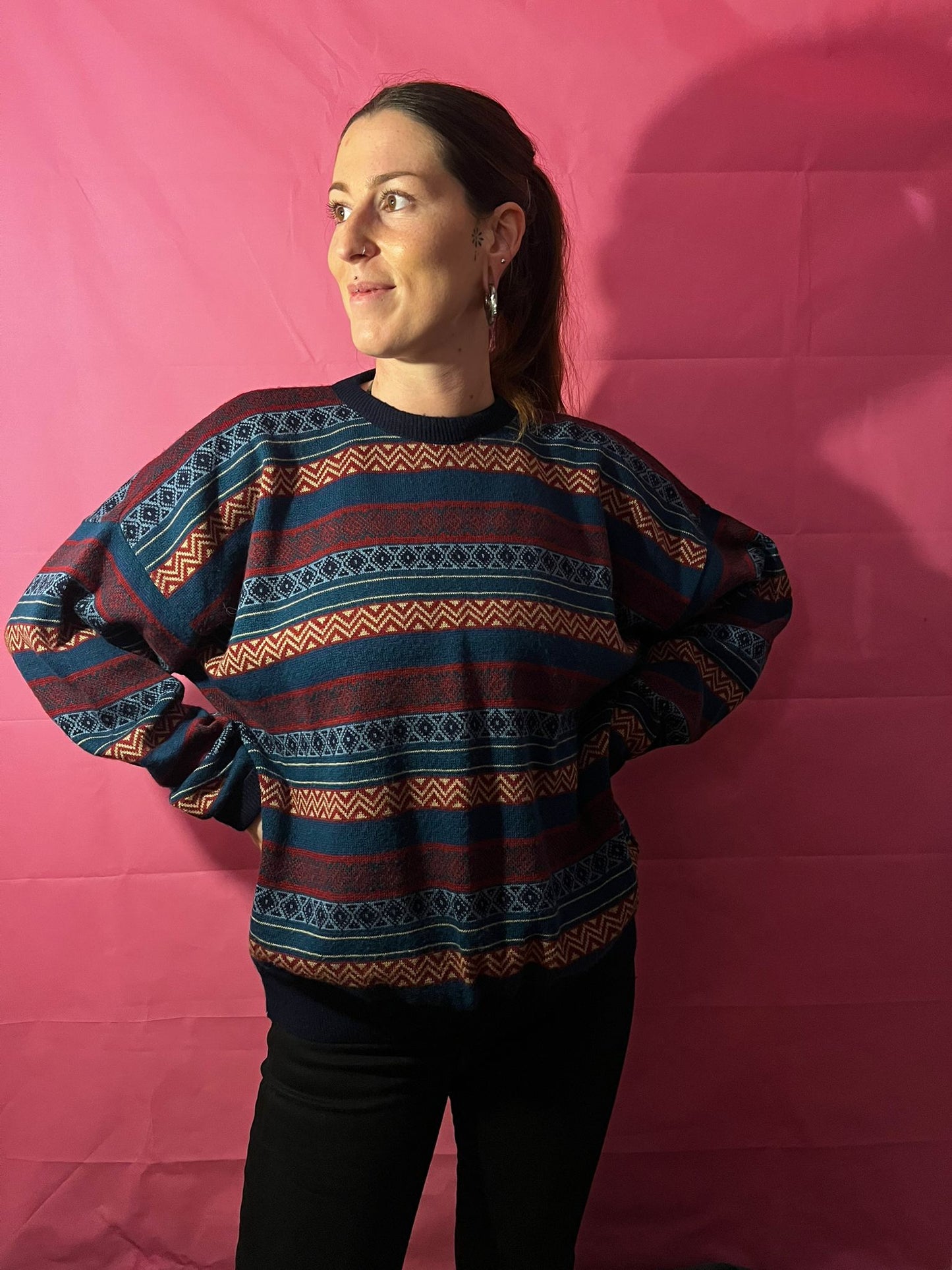 Pull Vintage Authentique – Motifs Rétro & Couleurs d’Époque